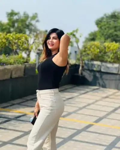 Call Girls Vyara Cash On Delivery